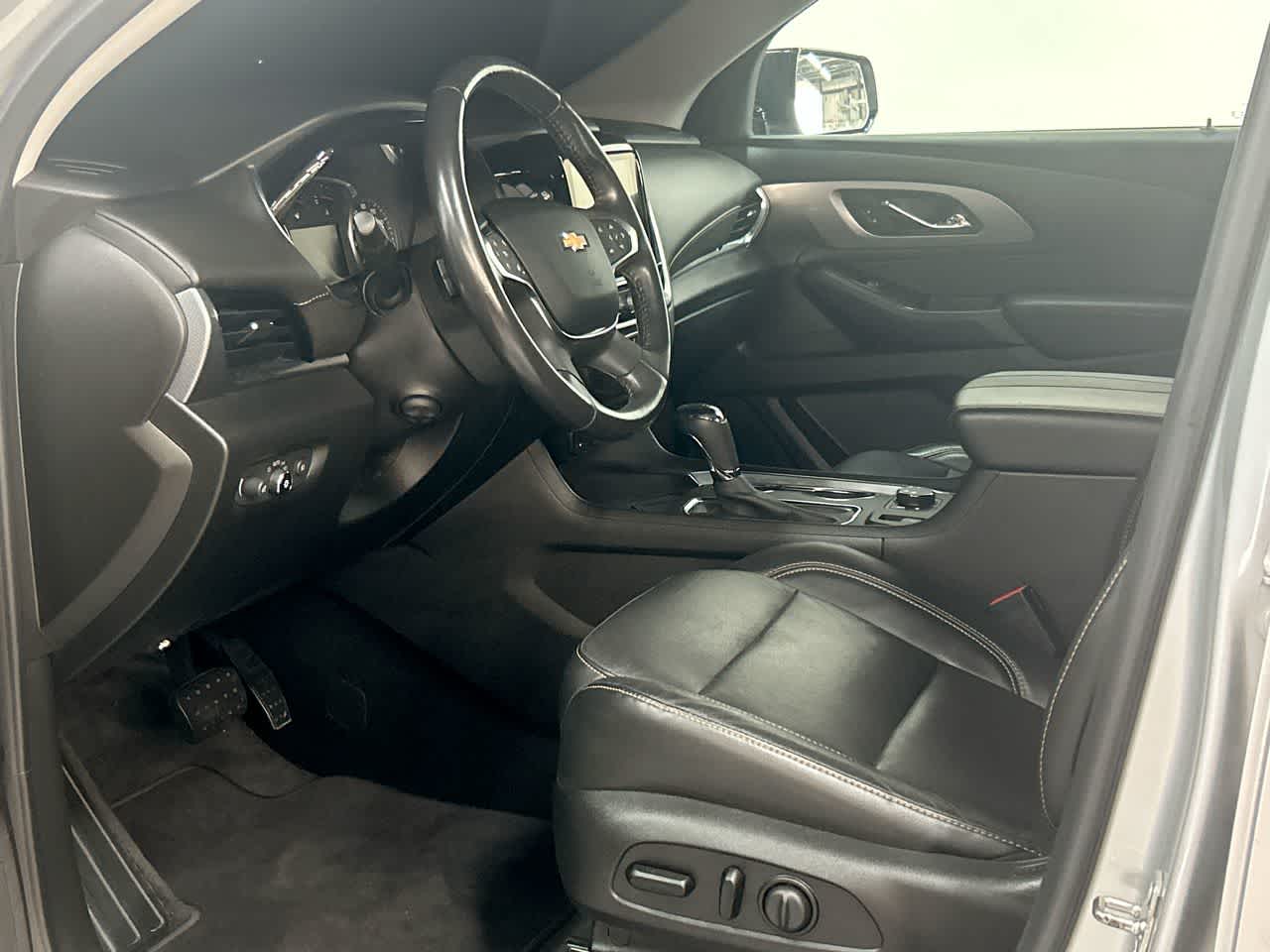2019 Chevrolet Traverse Premier photo 11
