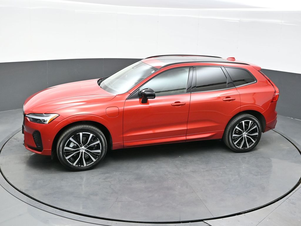 2023 Volvo XC60 T8 Ultimate photo 30