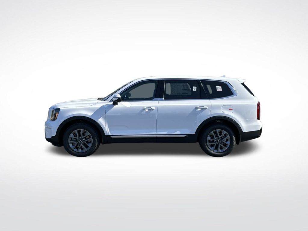 2025 Kia Telluride LX photo 2