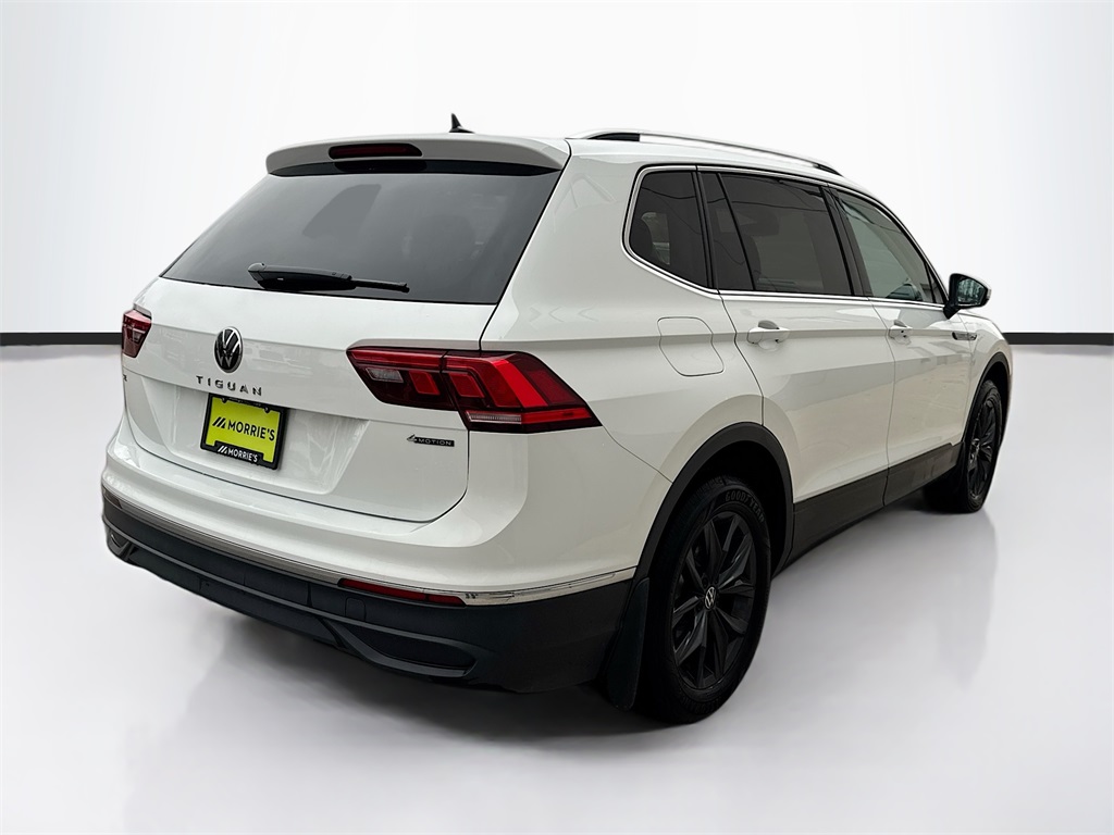 2024 Volkswagen Tiguan SE Wolfsburg Edition photo 2