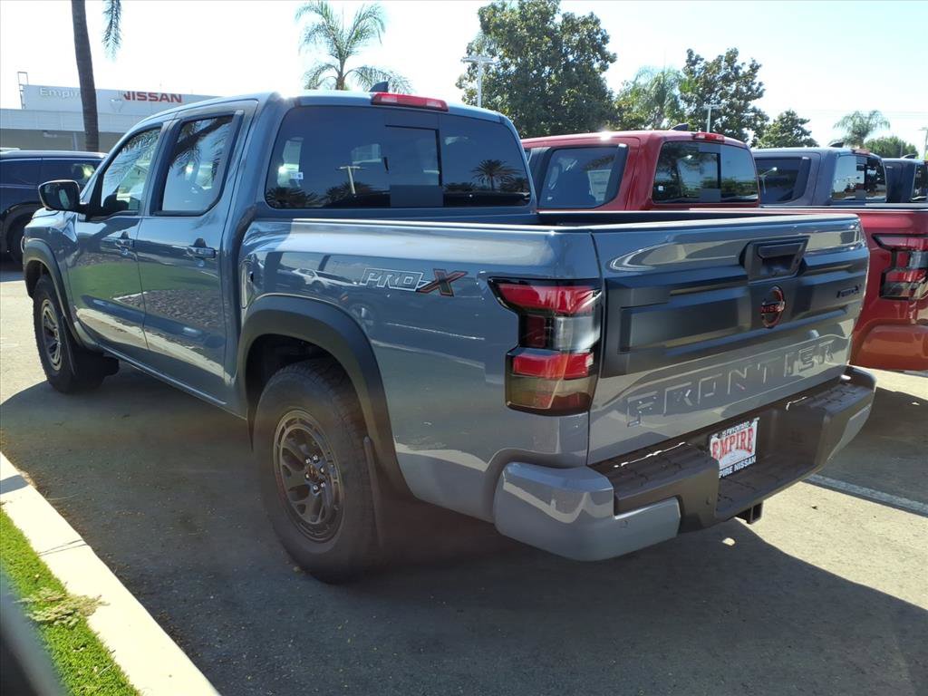 2025 Nissan Frontier Crew Cab PRO-X photo 4