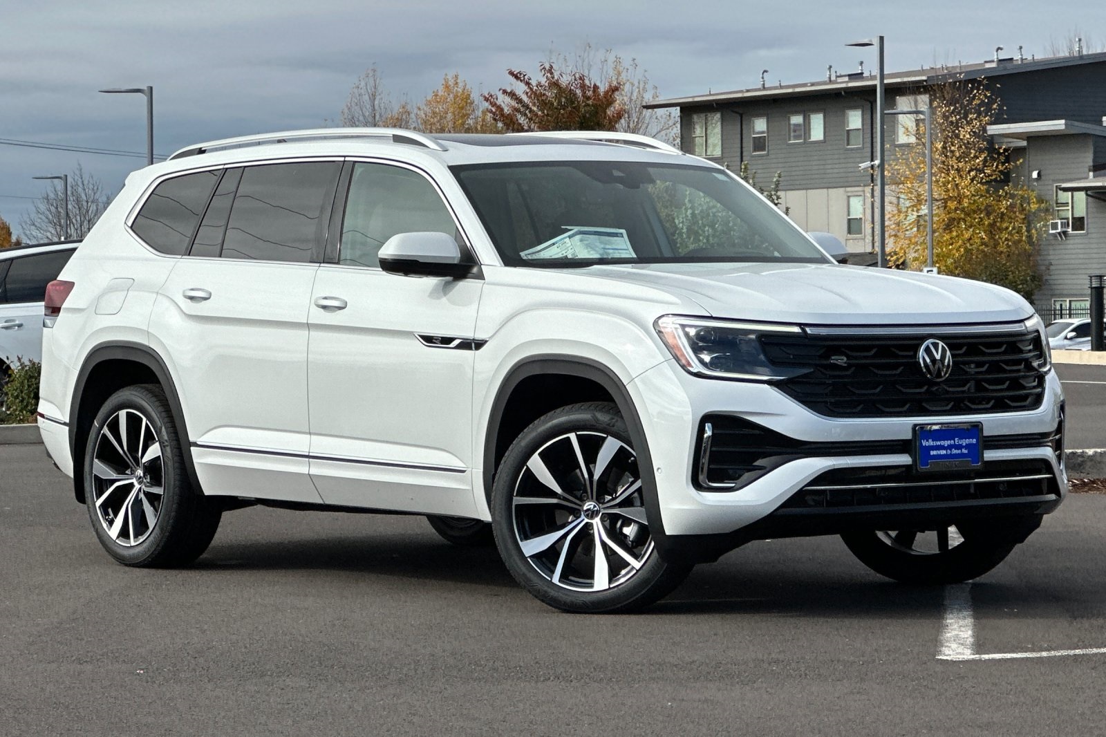 2026 Volkswagen Atlas SEL Premium R-Line's photo