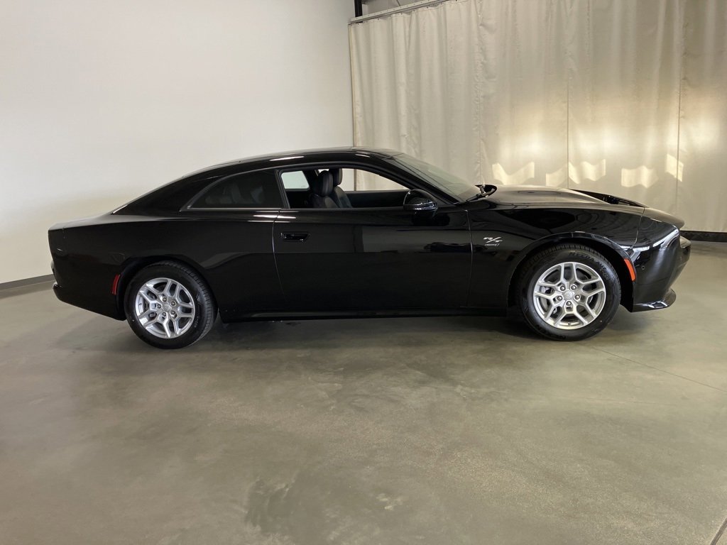 2025 Dodge Charger R/T photo 21