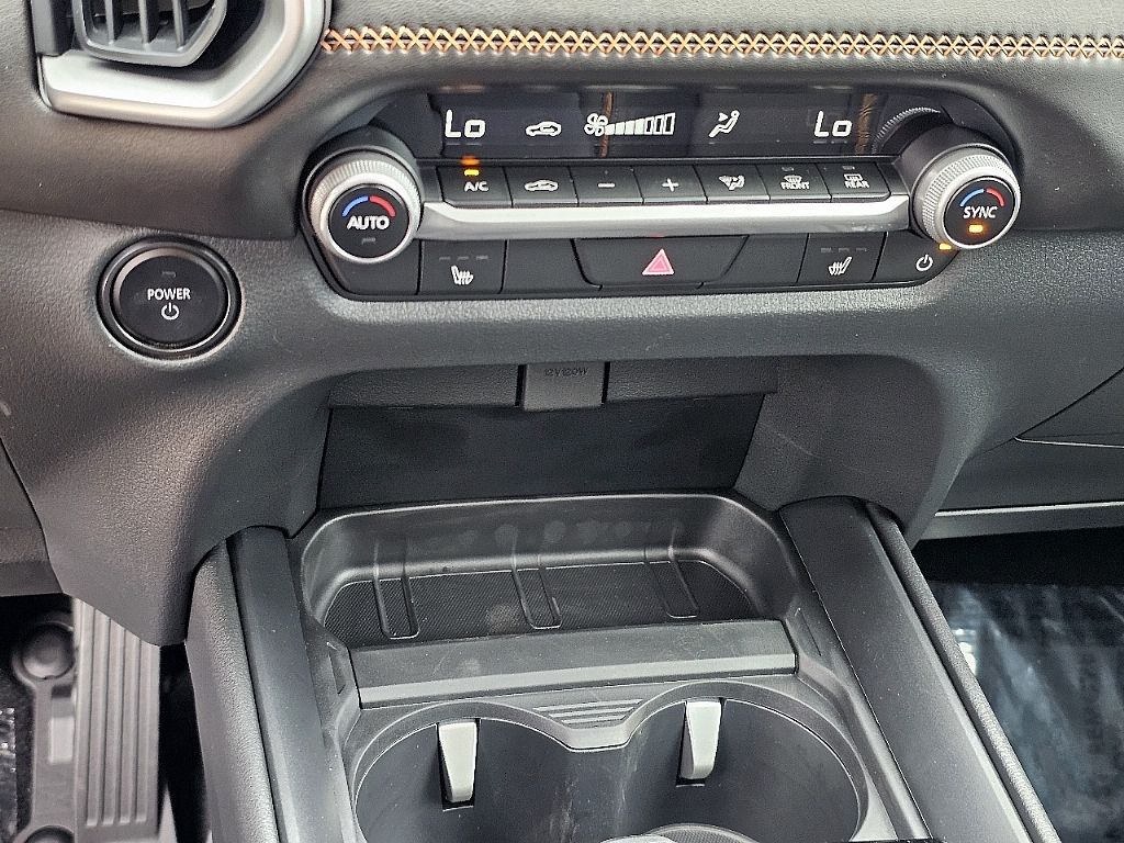 2025 Mazda CX-50 Premium photo 26