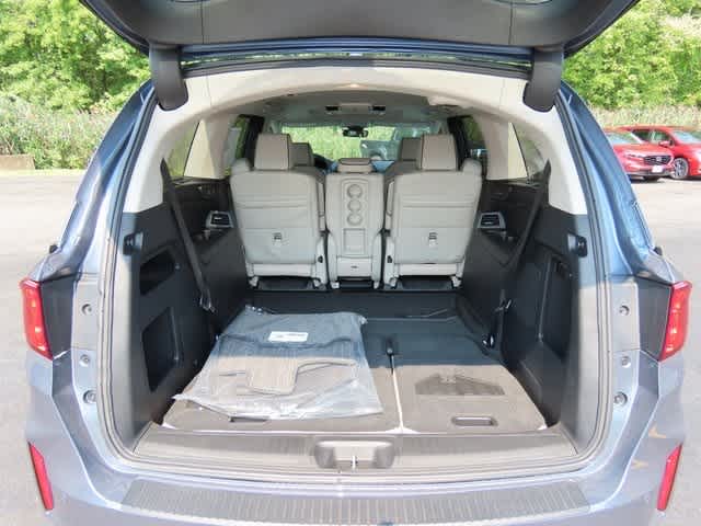 2026 Honda Odyssey Touring photo 10