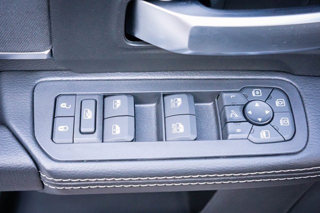 2025 Ram 2500 Big Horn photo 14