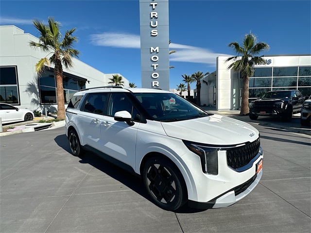 2026 Kia Carnival EX's photo