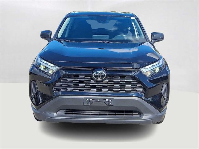 2024 Toyota RAV4 LE photo 3