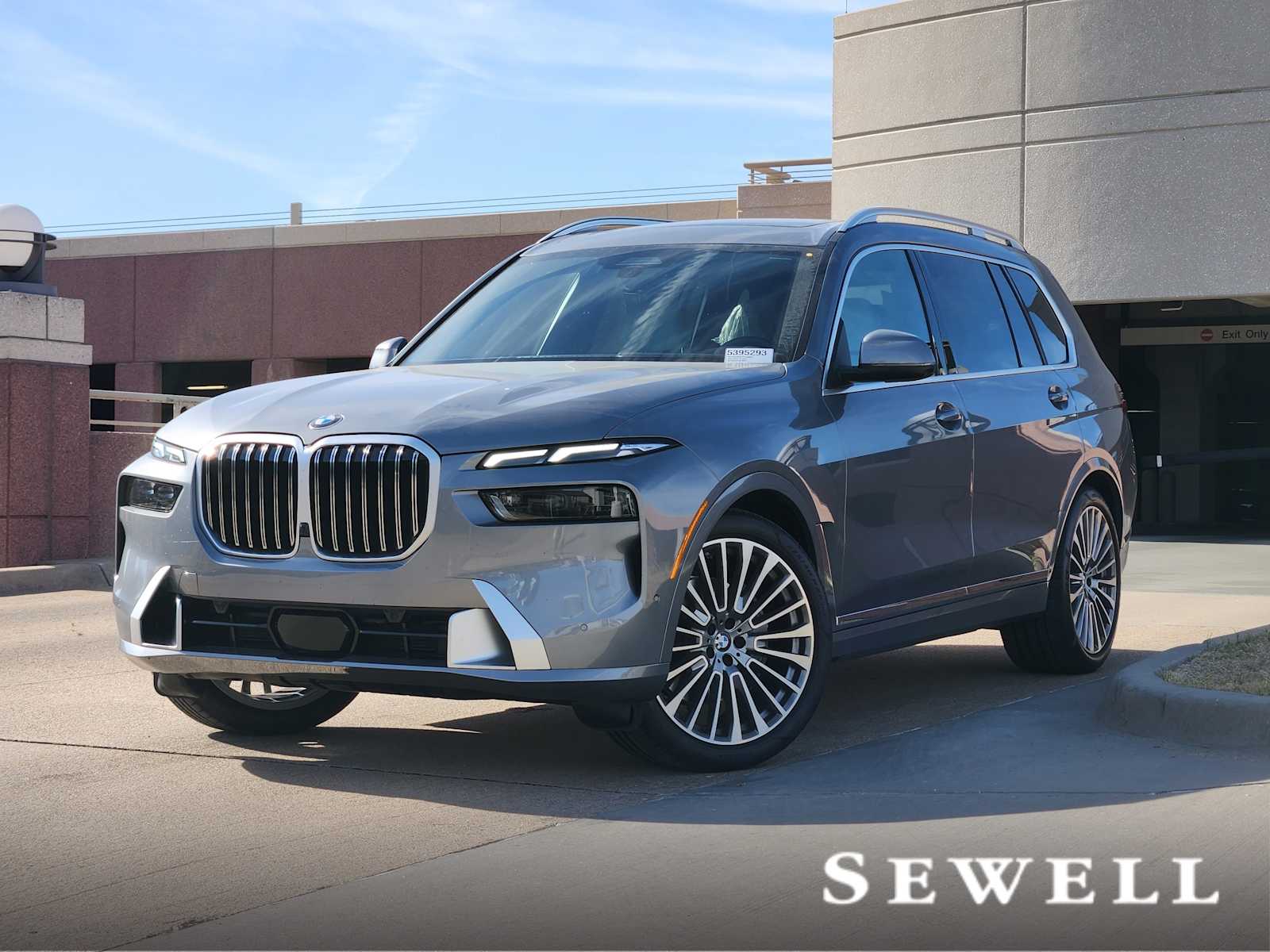 2026 BMW X7 Base's photo