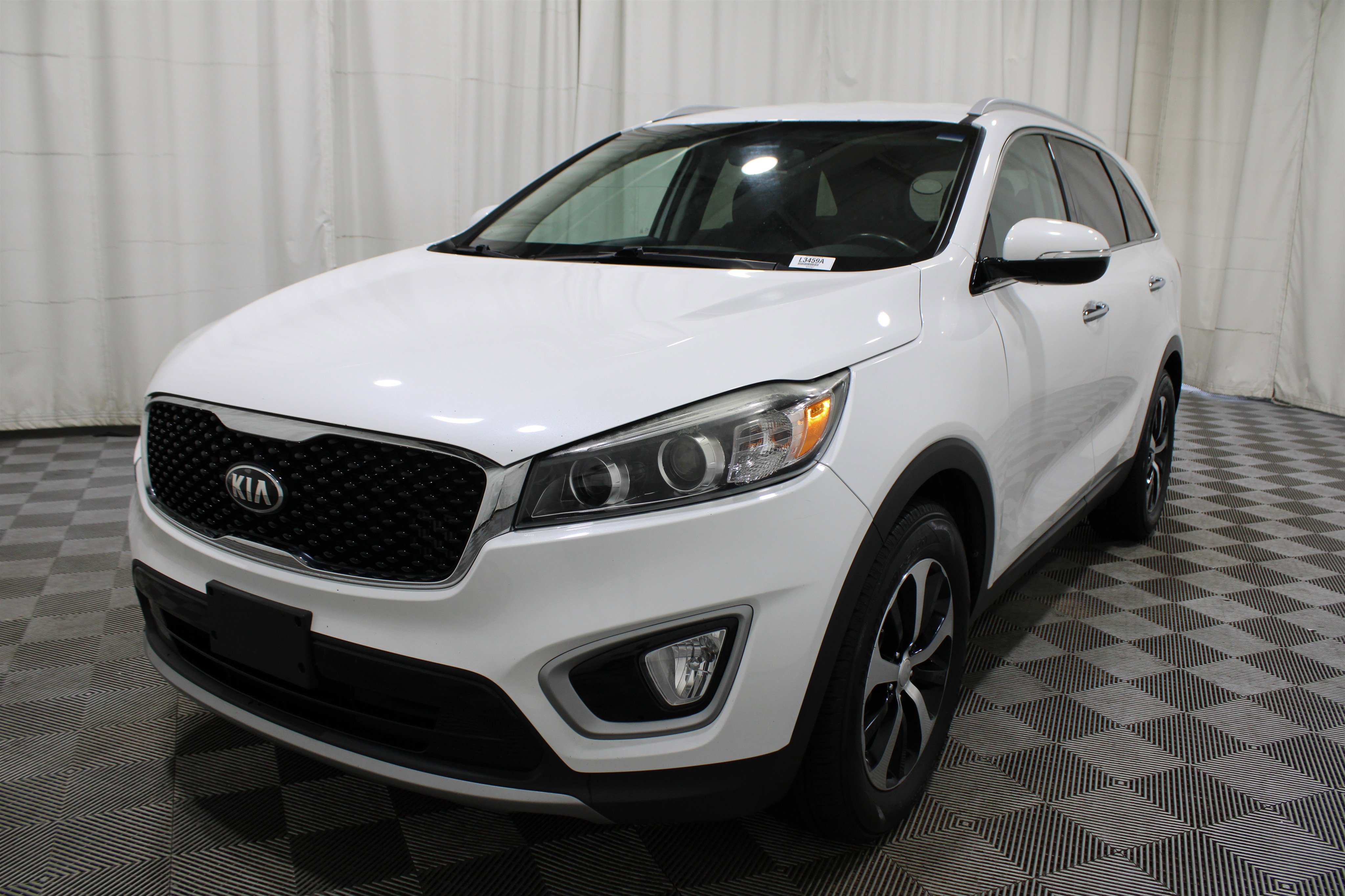 2017 Kia Sorento EX photo 12