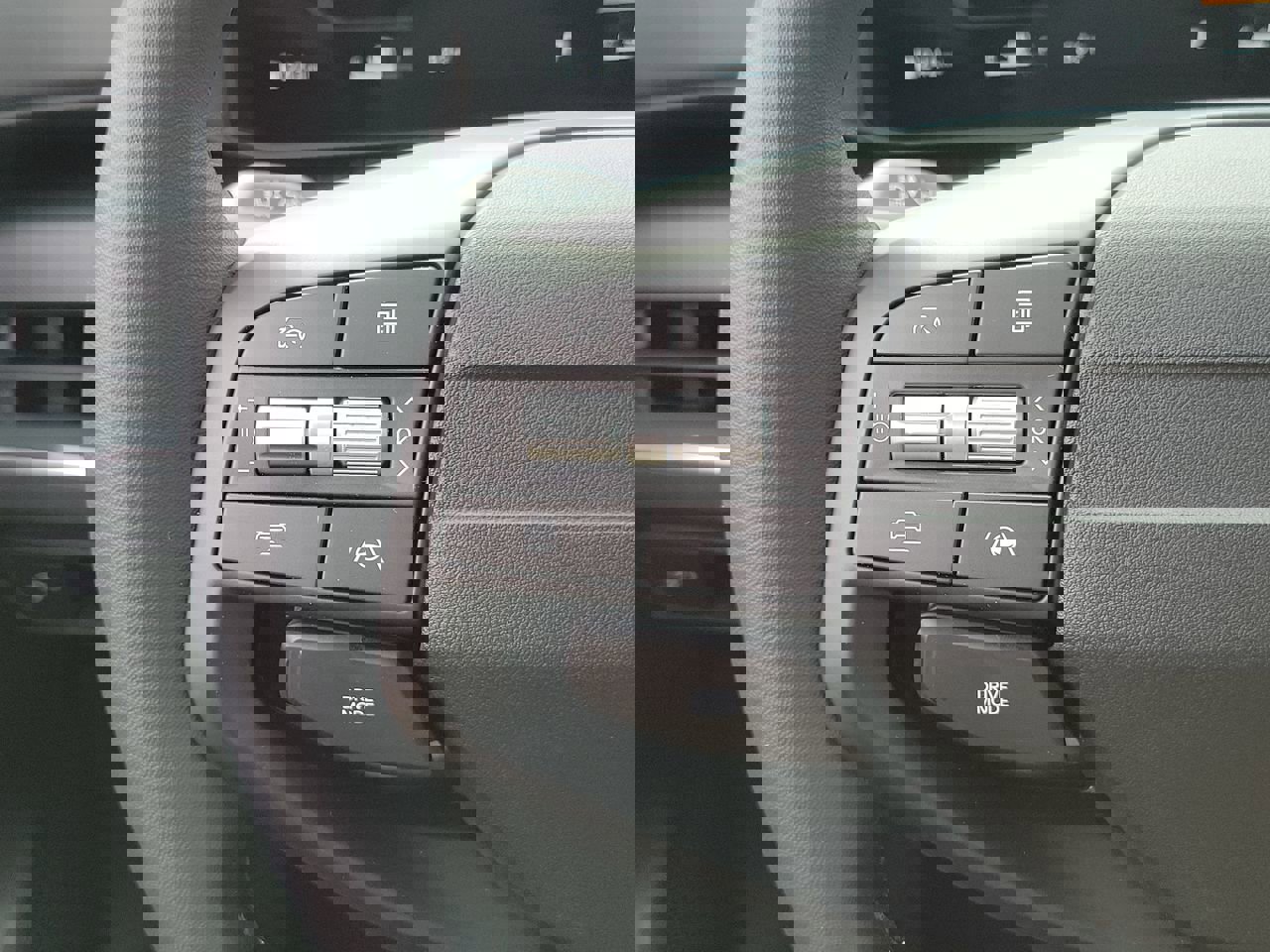 2025 Kia K4 EX photo 21