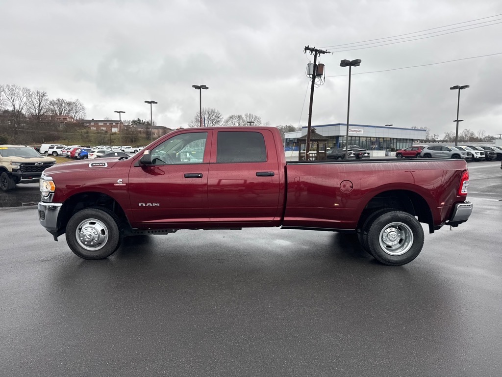2019 Ram 3500 Tradesman photo 2
