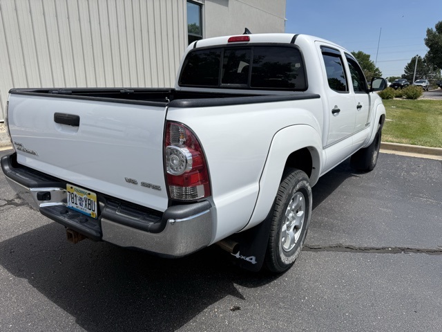 2015 Toyota Tacoma Base photo 5