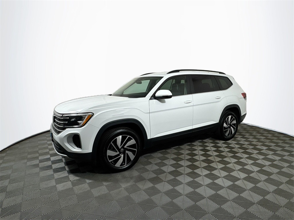 2025 Volkswagen Atlas SE Technology photo 2