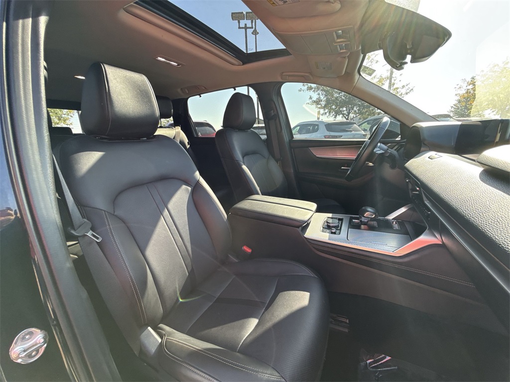 2024 Mazda CX-90 Plug-in Hybrid Preferred photo 27