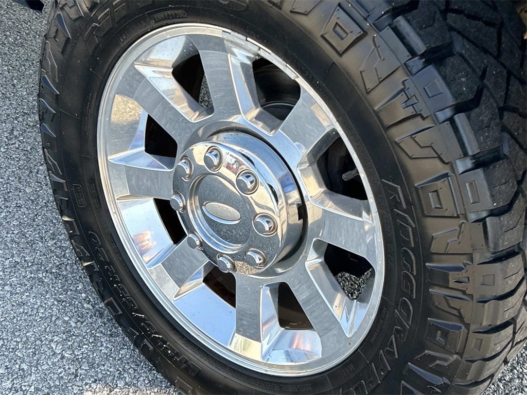 2009 Ford F-250 FX4 photo 12