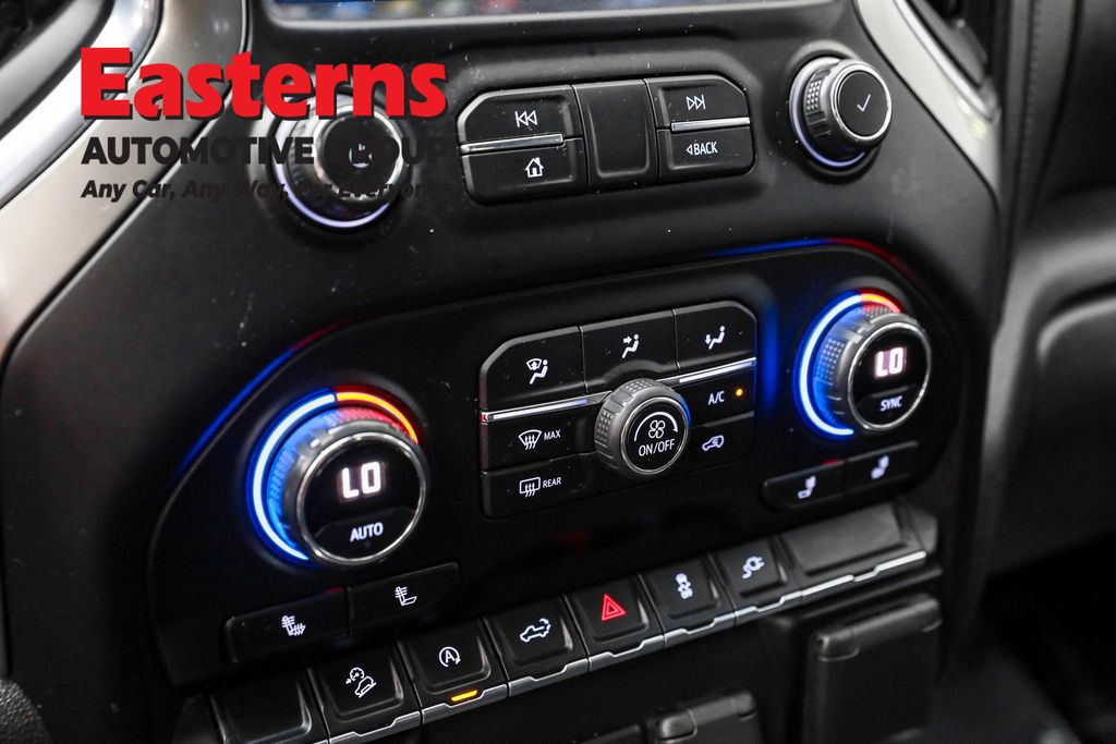2021 Chevrolet Silverado 1500 RST photo 19