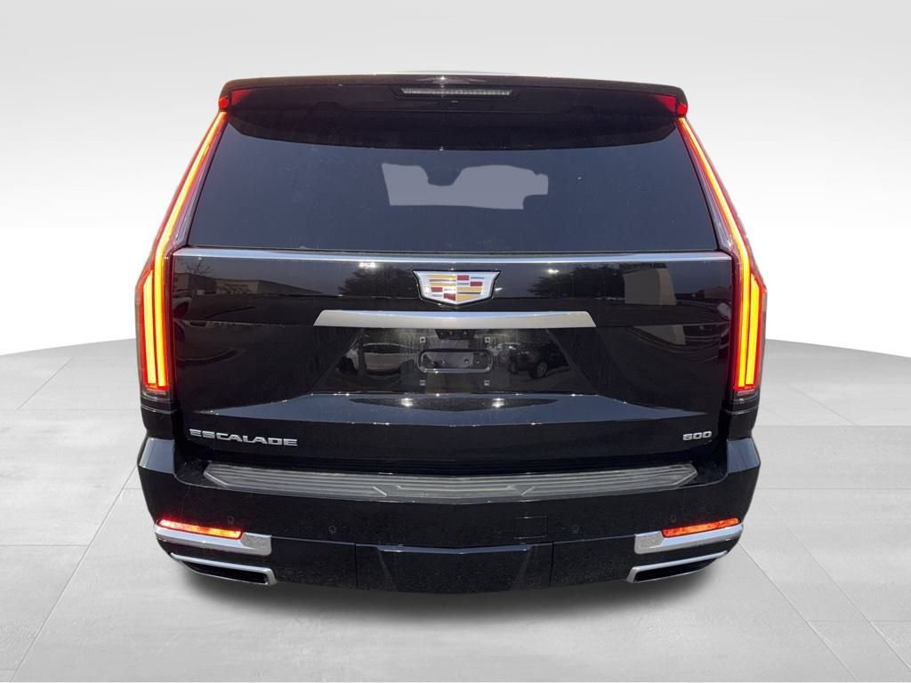 2025 Cadillac Escalade Premium Luxury photo 4