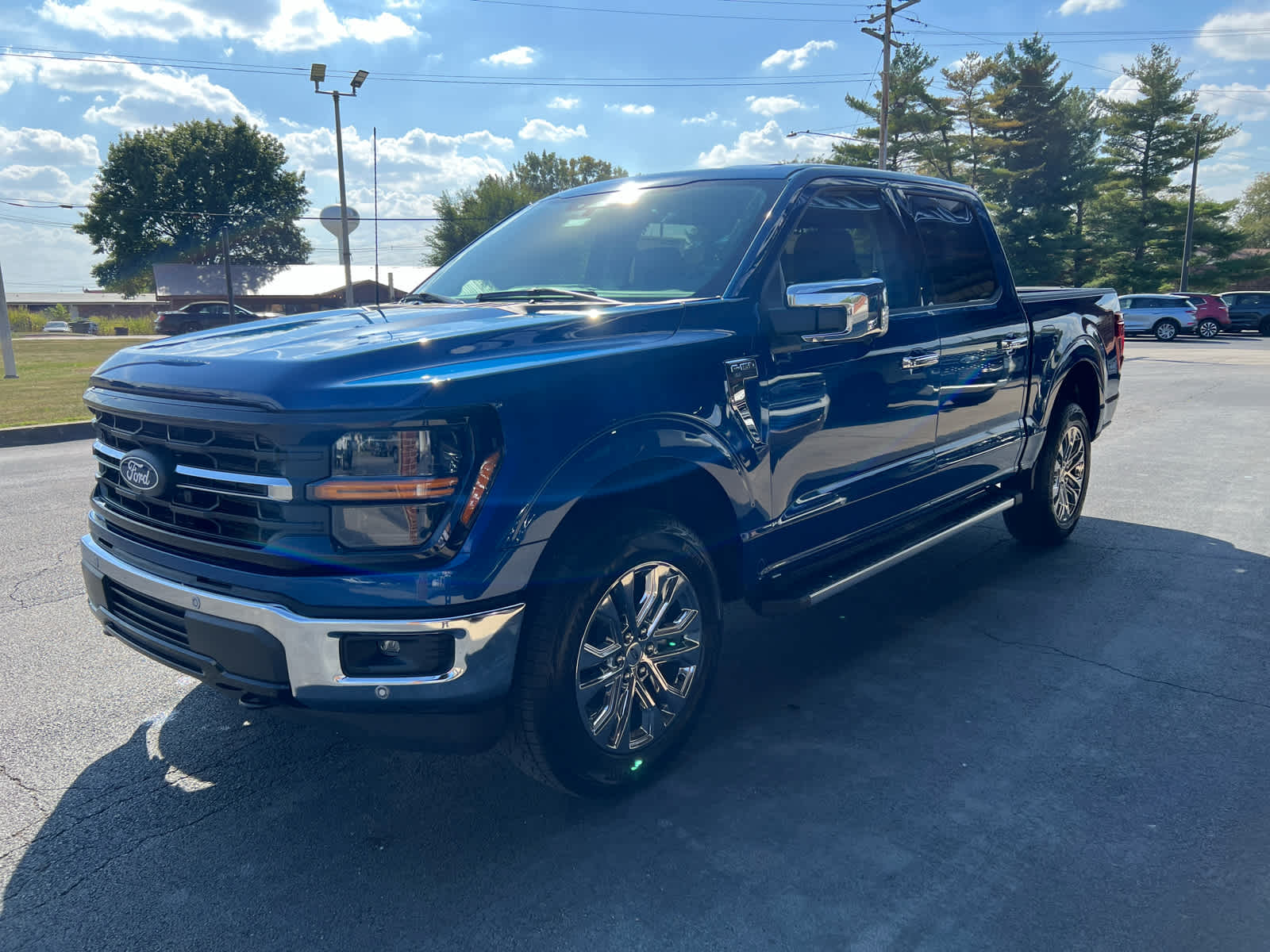 2025 Ford F-150 XLT photo 3