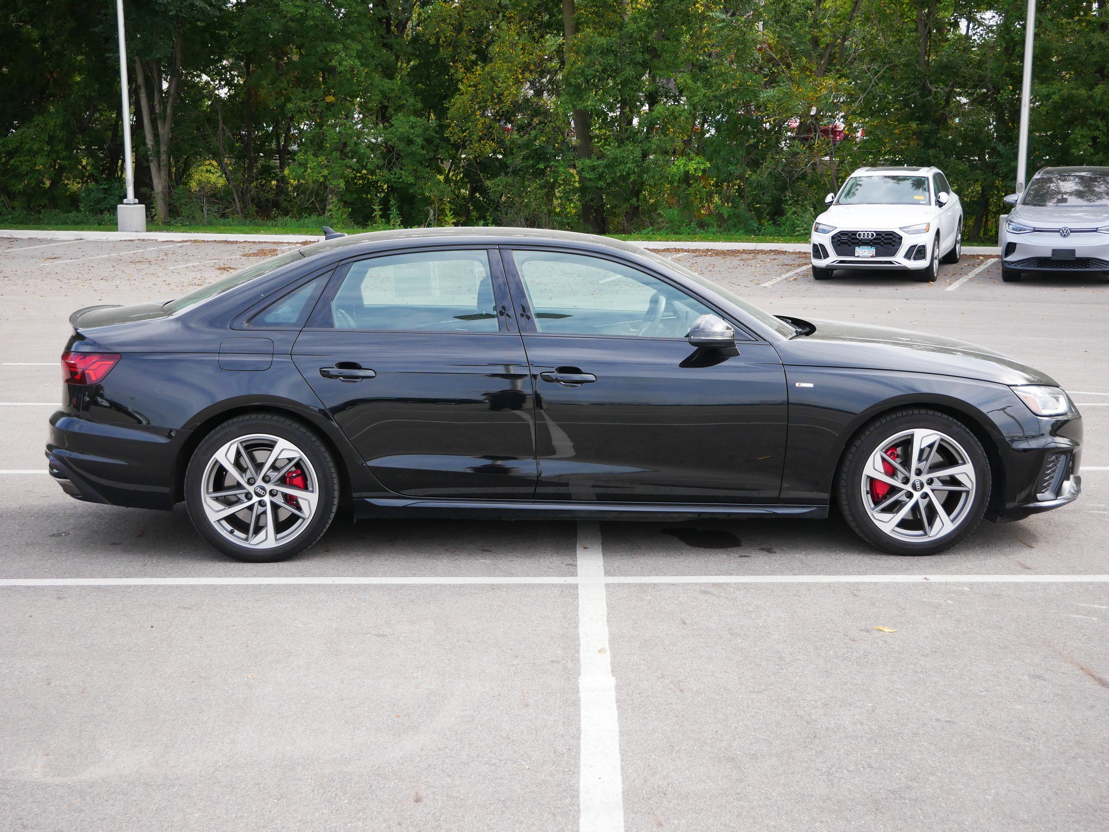 2023 Audi A4 S line Quattro Premium Plus photo 8