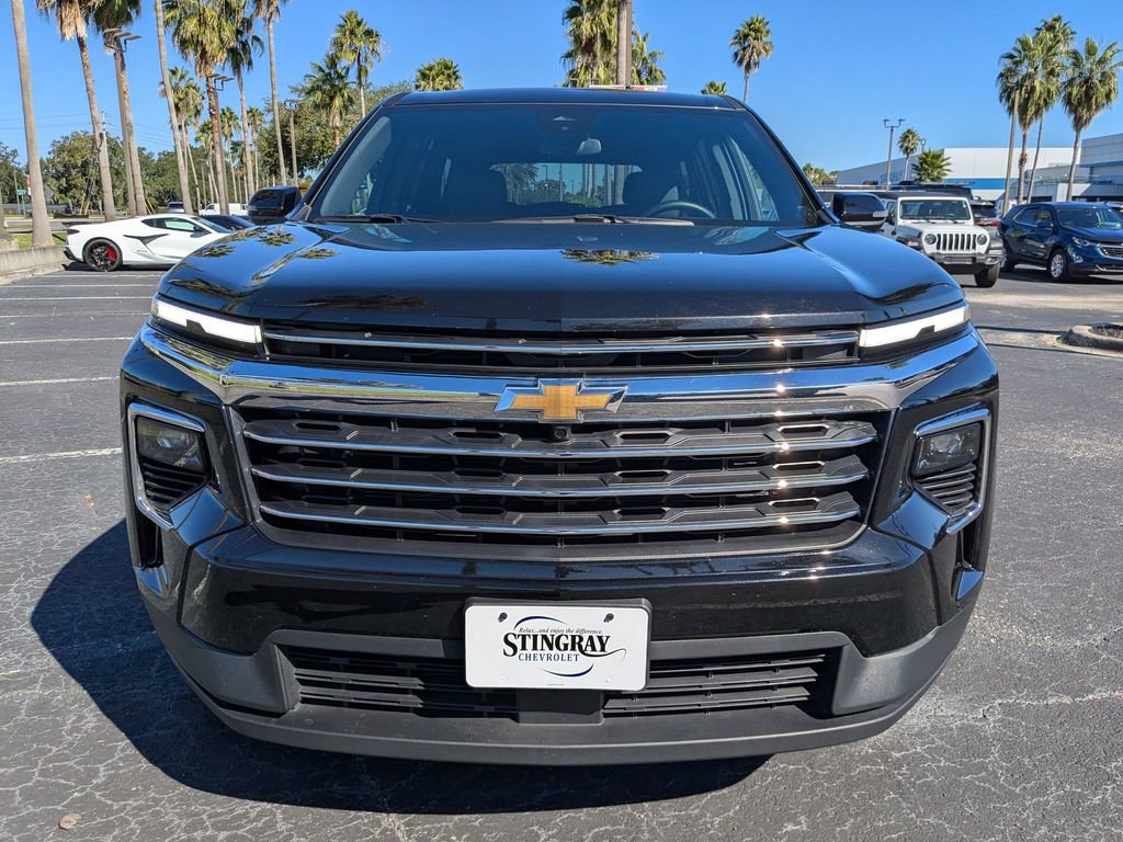2025 Chevrolet Traverse photo 3