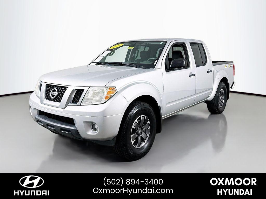 2019 Nissan Frontier Desert Runner Crew Cab photo 3