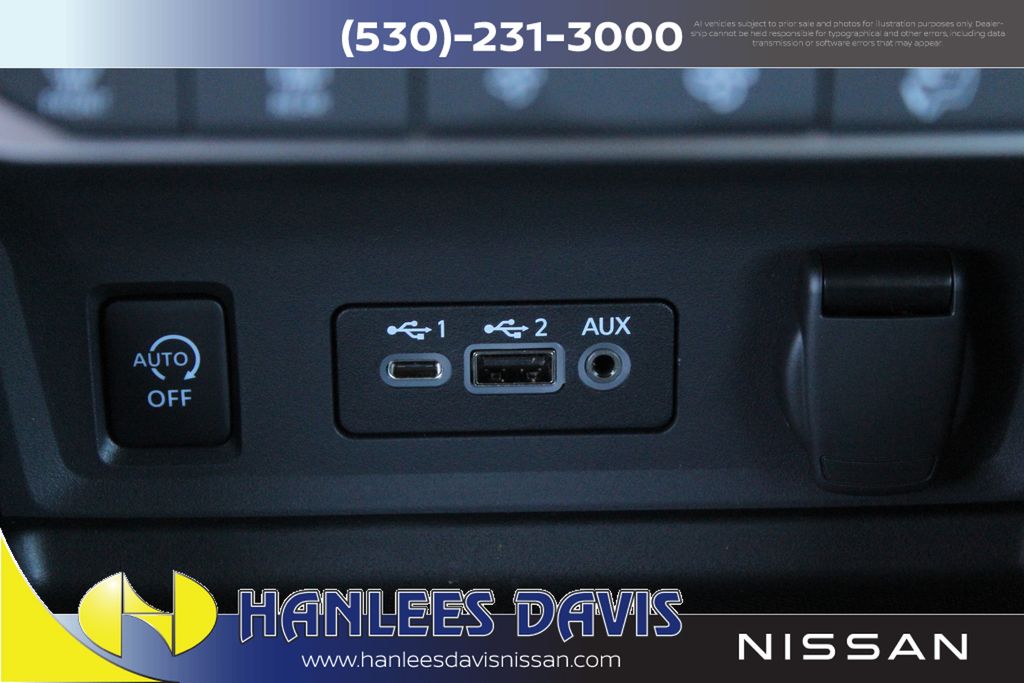 2025 Nissan Sentra SV photo 14