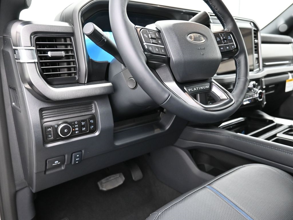 2026 Ford F-250 Platinum photo 11