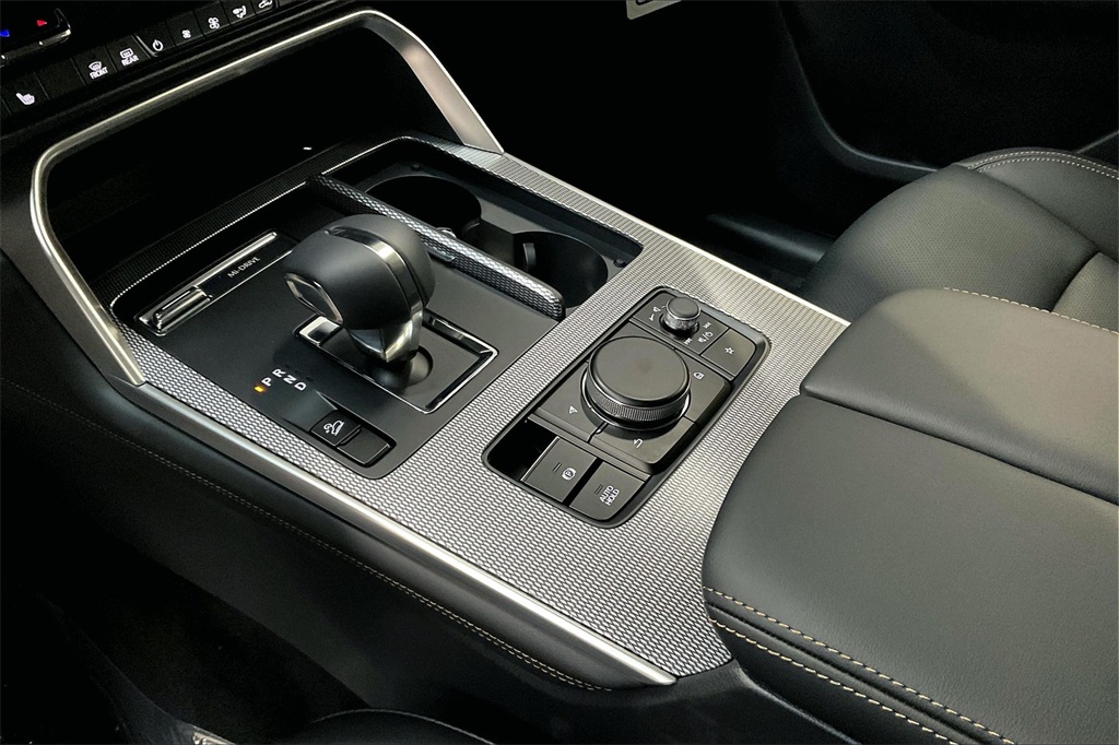 2025 MAZDA CX-90 - Image 6