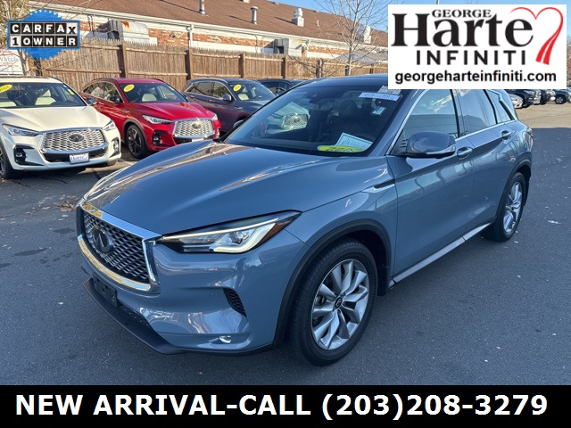 2022 INFINITI QX50 Essential's photo