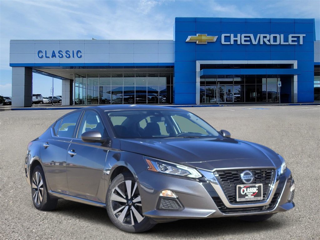 2022 Nissan Altima SV