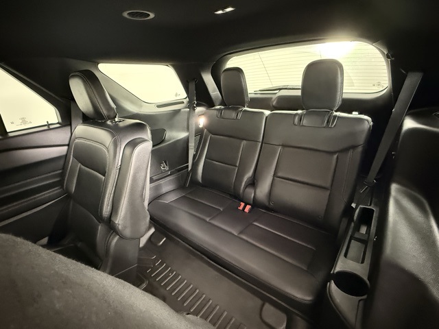 2020 Ford Explorer XLT photo 13