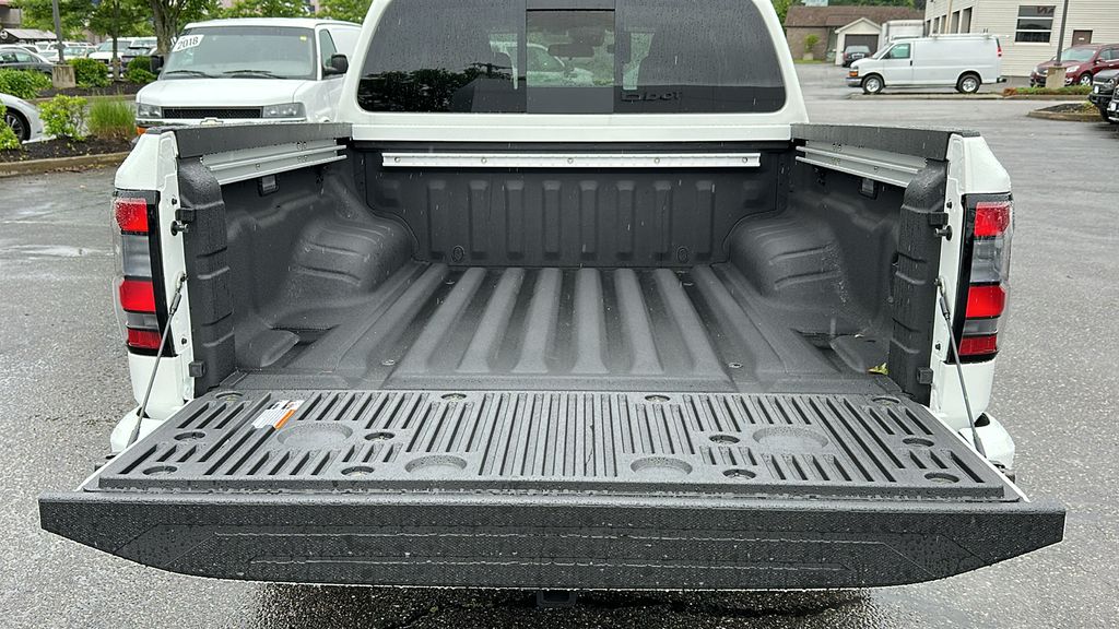 2025 Nissan Frontier SV photo 23