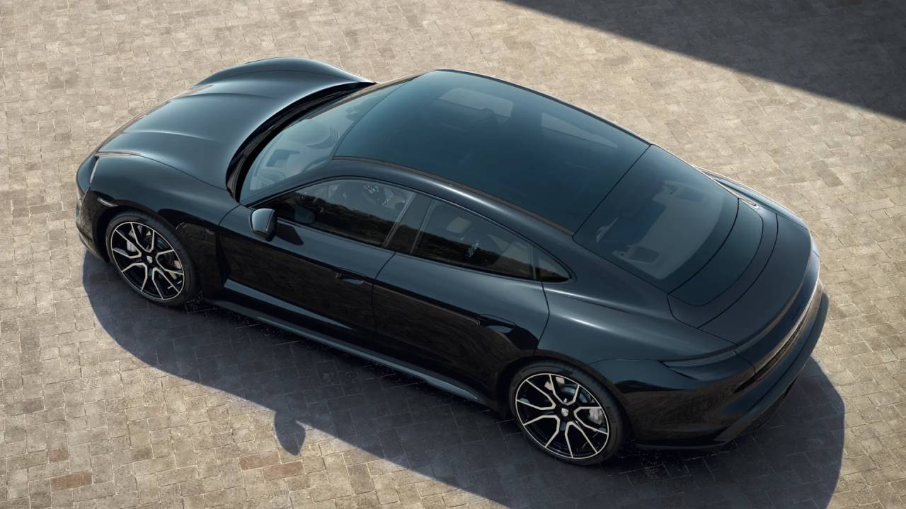 2024 Porsche Taycan 4S photo 3