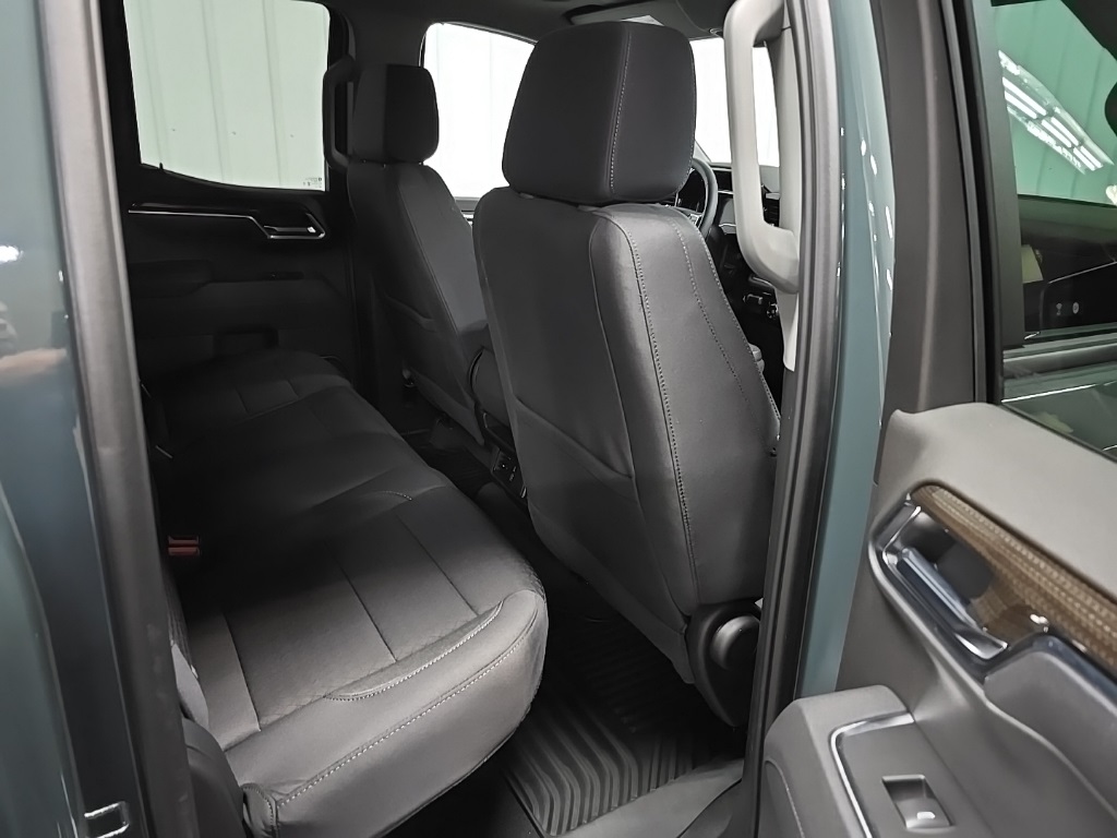 2025 Chevrolet Silverado 1500 LT photo 16