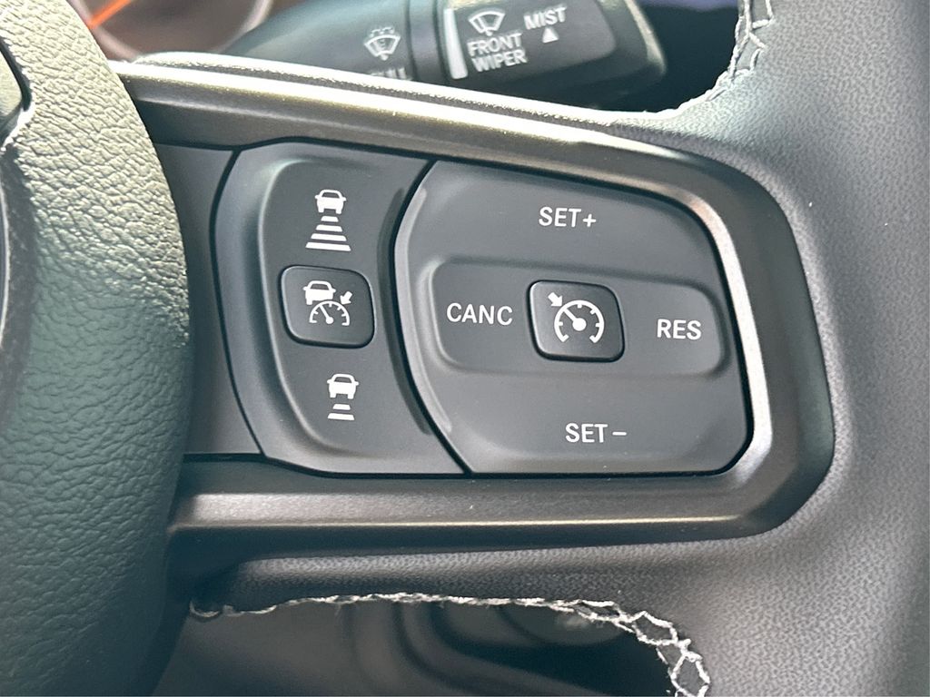 2025 Jeep Gladiator Sport photo 32