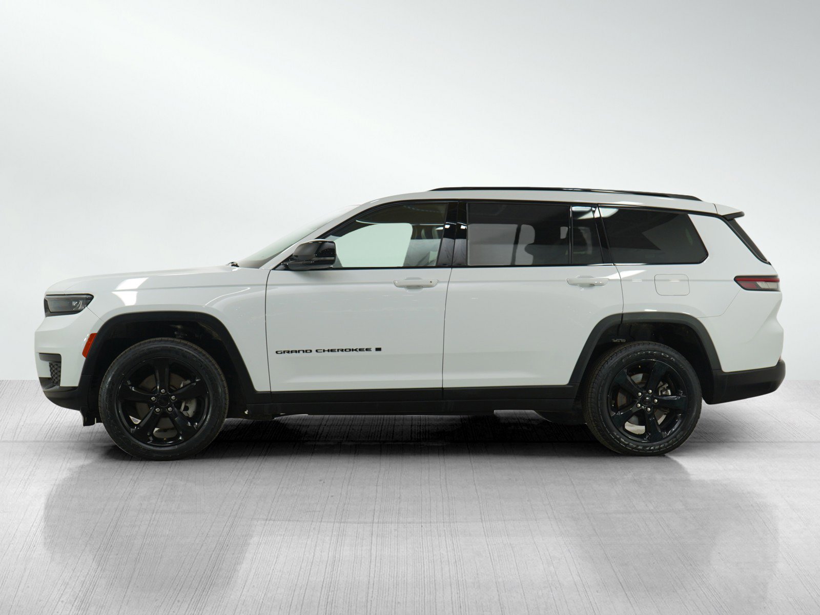 Used 2023 Jeep Grand Cherokee L Altitude with VIN 1C4RJKAG6P8828707 for sale in Hopkins, Minnesota