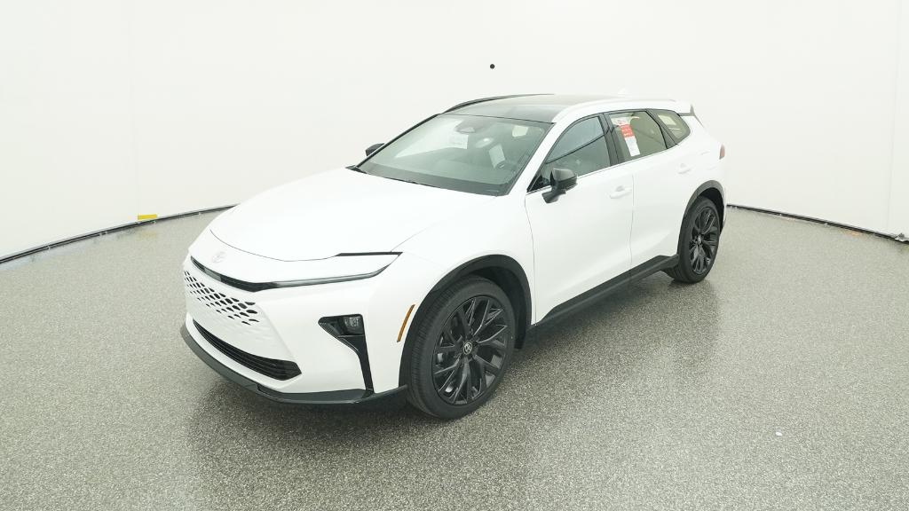 2025 Toyota Crown Signia Limited's photo