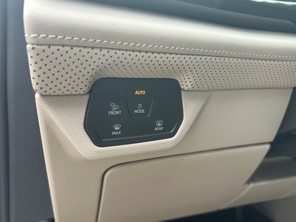 2026 Volkswagen Atlas SE photo 45