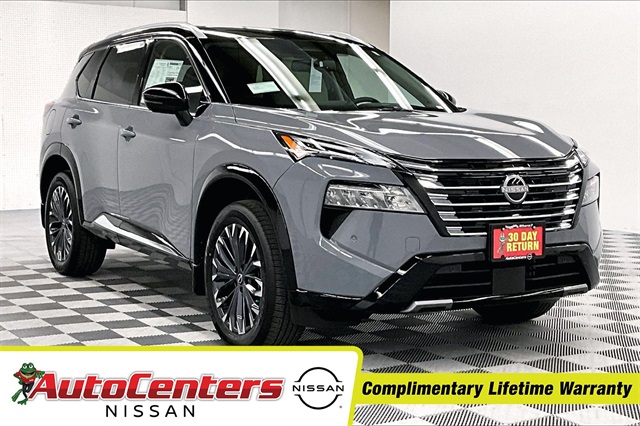 2025 Nissan Rogue Platinum's photo