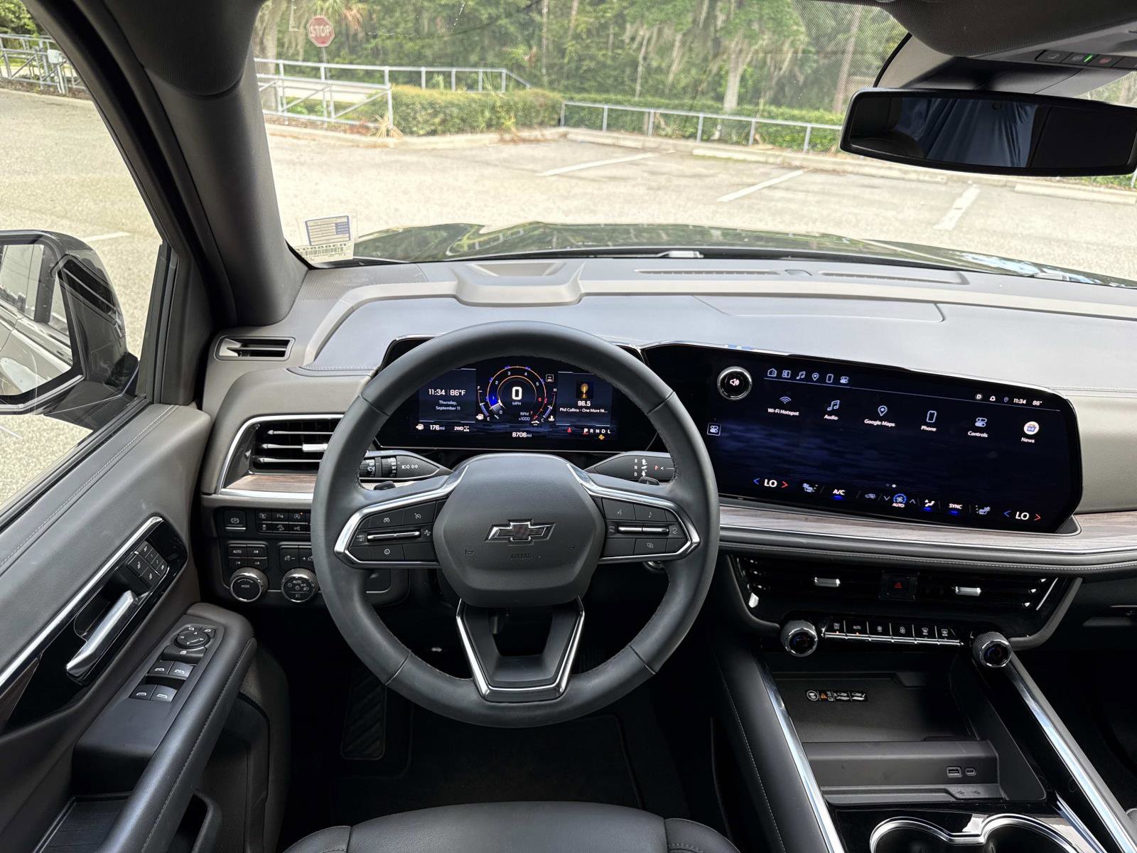 2025 Chevrolet Tahoe Z71 photo 12