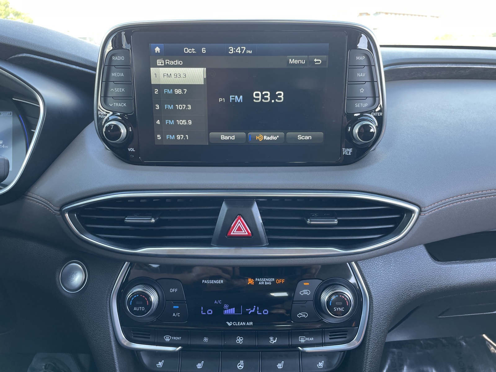 2020 Hyundai Santa Fe Limited photo 4