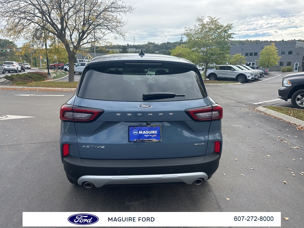 2025 Ford Escape Active photo 5