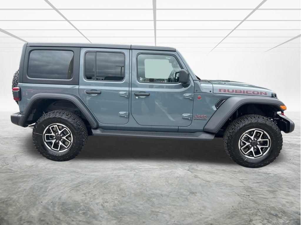 2025 Jeep Wrangler Rubicon photo 3