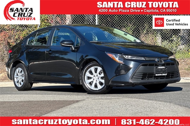 2023 Toyota Corolla LE's photo