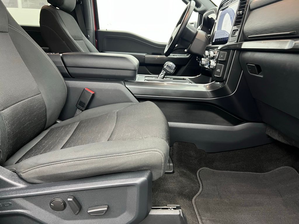 2022 Ford F-150 XLT photo 32