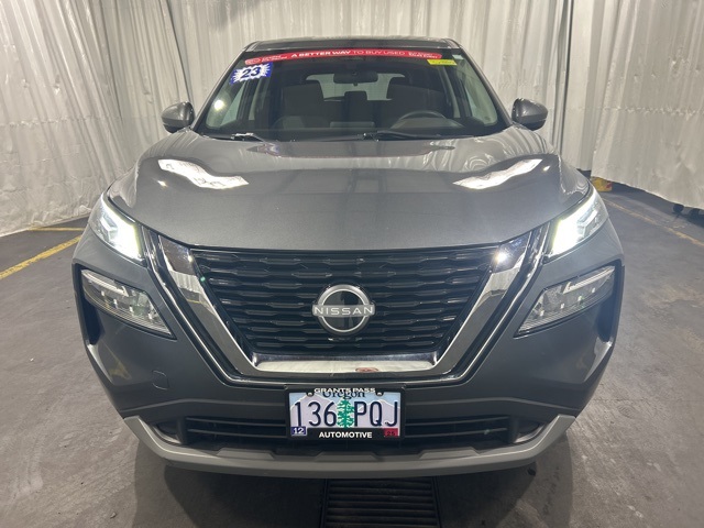 2023 Nissan Rogue SV photo 5