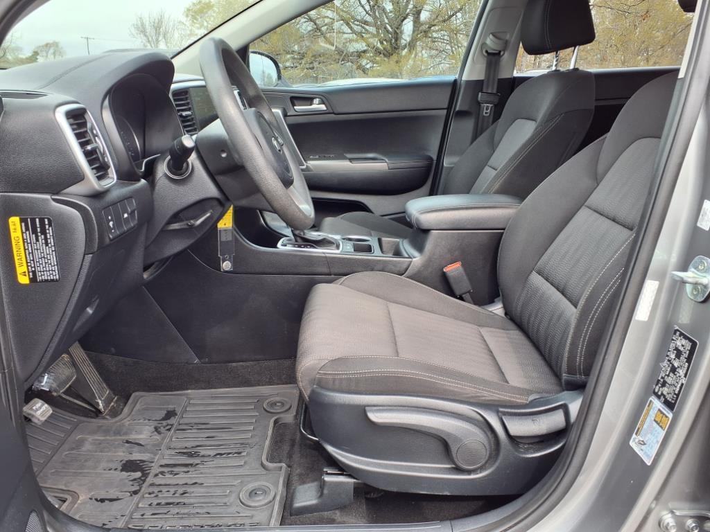 2022 Kia Sportage LX photo 3