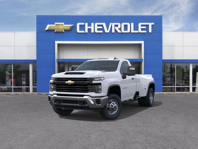 2026 Chevrolet Silverado 3500HD photo 7