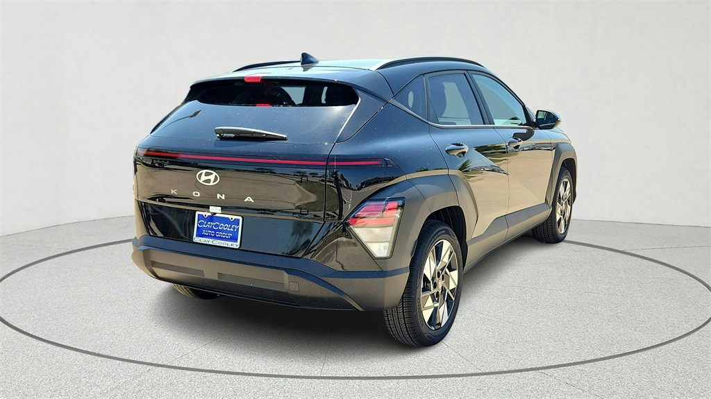 2025 Hyundai Kona SEL photo 15